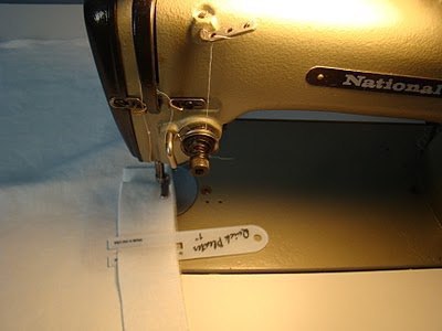 Такой способ поможет быстро заложить складки без разметки. можно самостоятельно изготовить шаблоны и