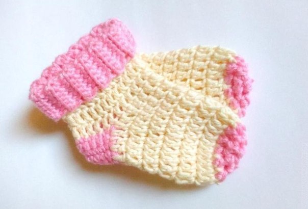 Легкий способ вязания детских носочков крючком