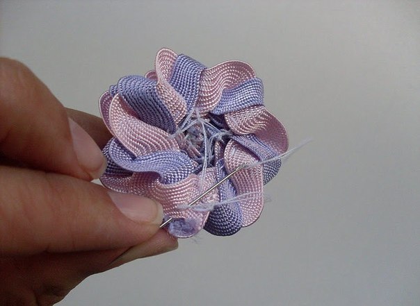 Цветок из тесьмы "вьюнчик". мастер-класс.
