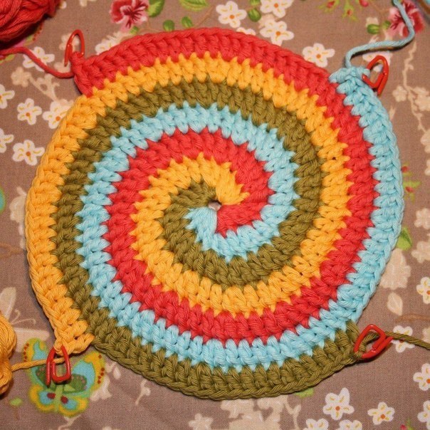 Яркая прихватка