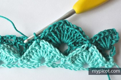 Яркий геометрический узор крючком