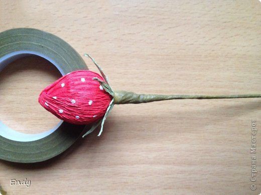 Ягодки и цветочки земляники: мастер-класс