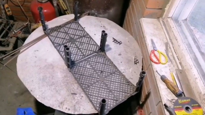 ​Декоративный мост из ящика