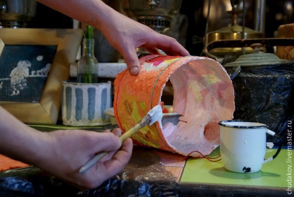 Необычный чайник-светильник из папье-маше