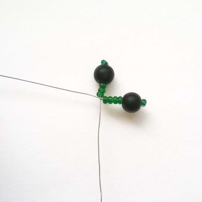 Шпилька со смородиной