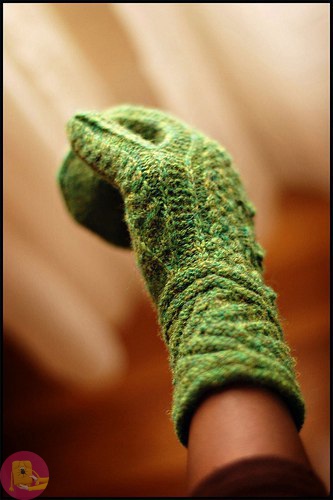 Шерстяные зимние варежки