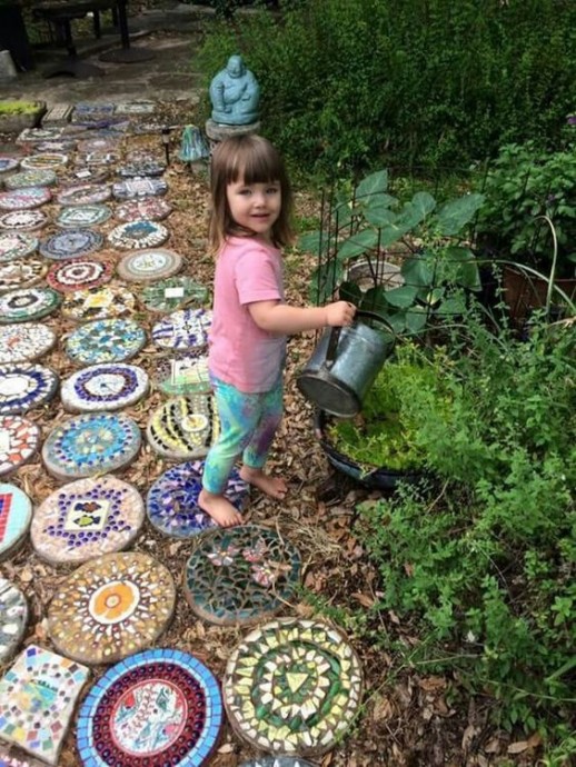 Мозаика в саду: идеи для вдохновенного творчества