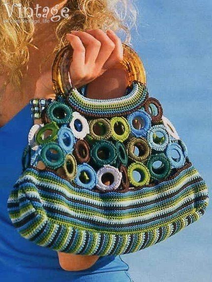 Интересные идеи красивых вязаных сумок
