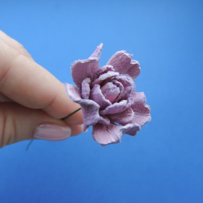 Розочка из кожи