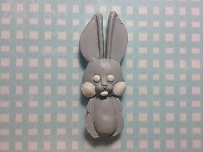 Лепим зайчика из полимерной глины