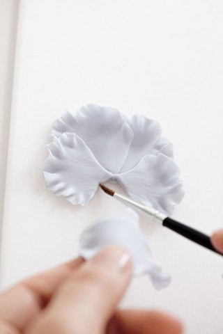 Цветок из мастики Цветок из мастики