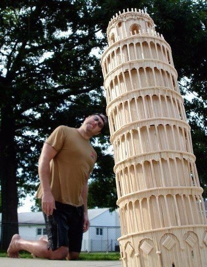 Невероятные скульптуры из зубочисток