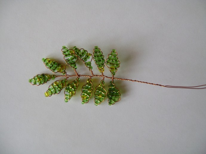 Рябина из бисера: мастер-класс