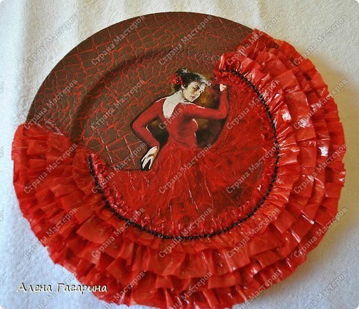 Потрясающая тарелка "Танцовщица Фламенко"