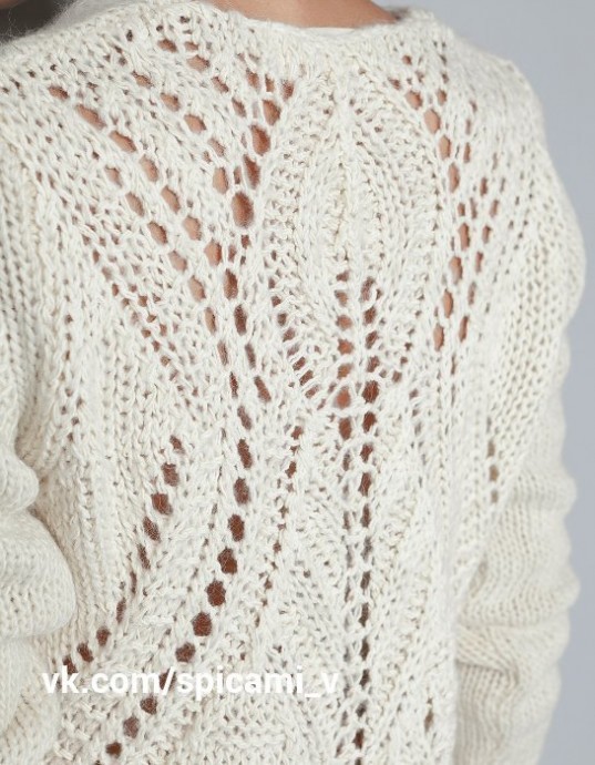 Выразительный ажур - свитер спицами