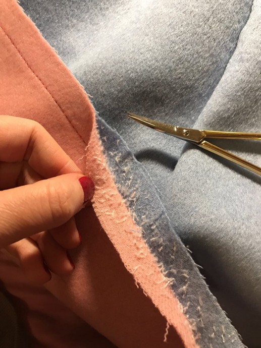 Обработка двухсторонней или двухслойной ткани