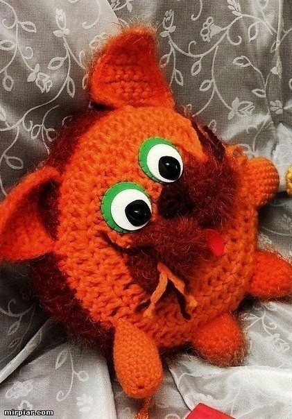 Вязаные подушки