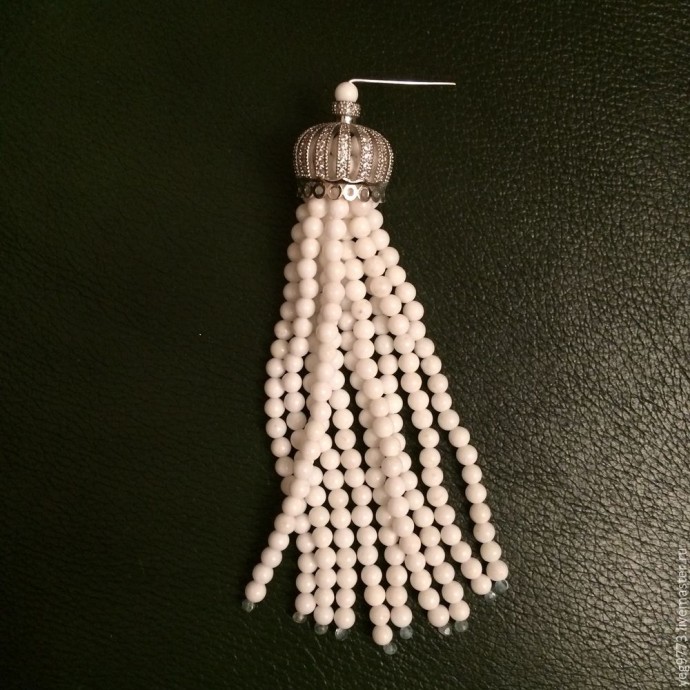 Кисть из бусин для сотуара