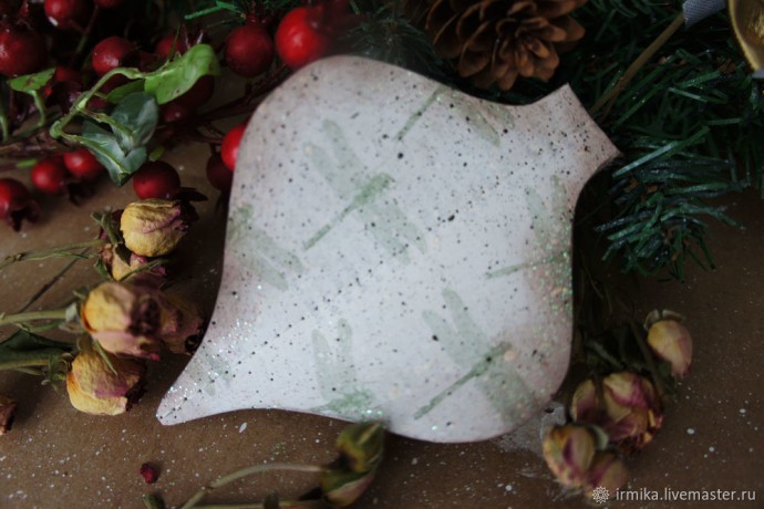 Украшение в винтажном стиле