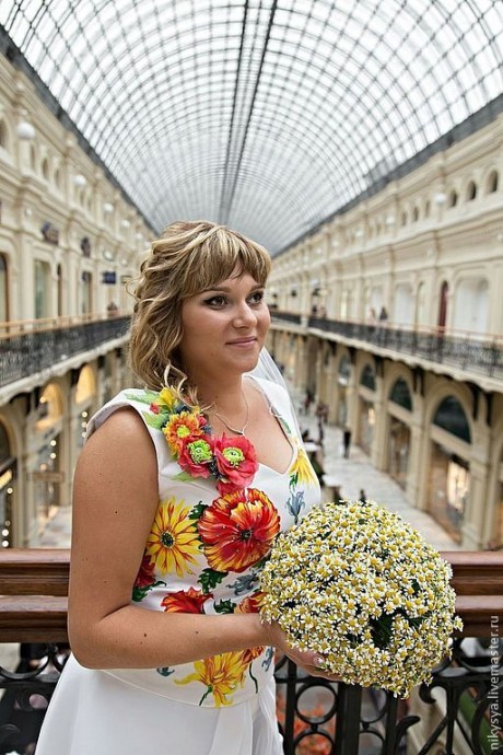 Роспись корсета акрилом