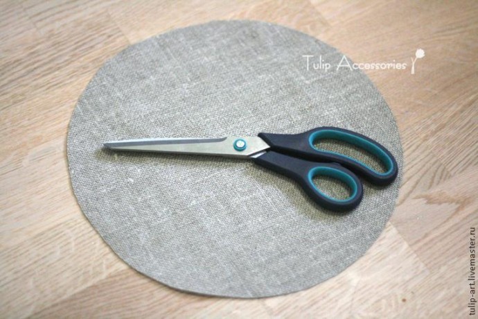 Оригинальный органайзер для рукоделия в пяльцах Оригинальный органайзер для рукоделия в пяльцах