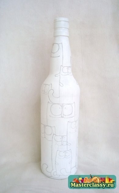 Роспись бутылки акриловыми красками "Коты"
