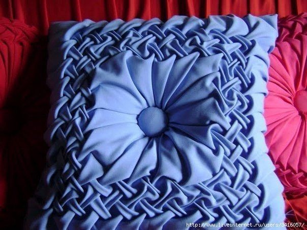 Нарядные подушки с буфами