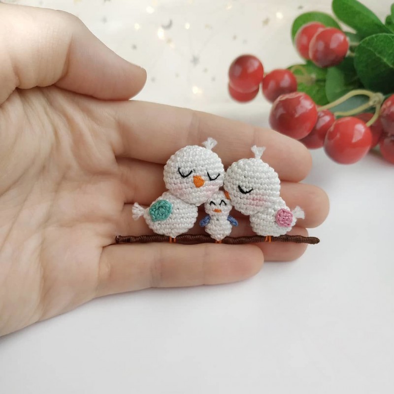 Брошь "Птичья семья"