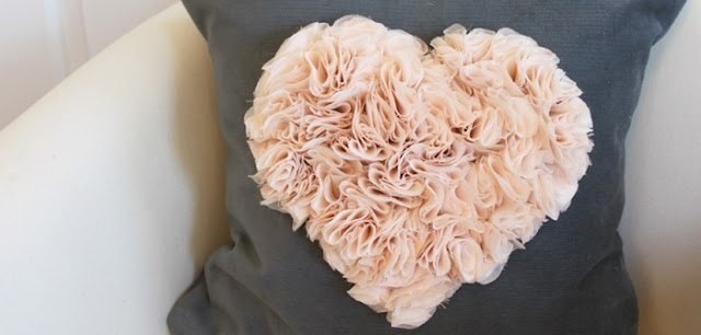 Декорируем подушку