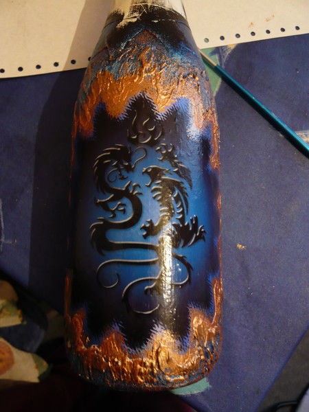 Декорирование бутылки в технике декупаж