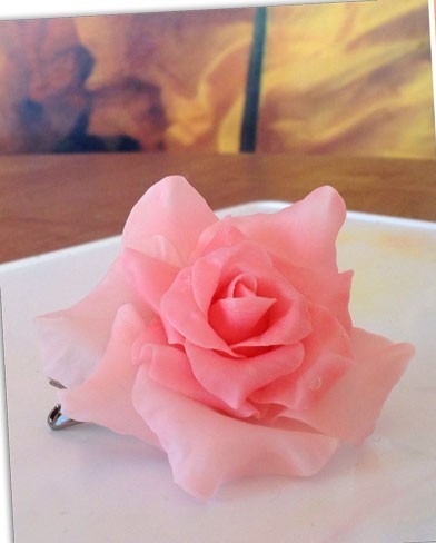 Роза из полимерной глины