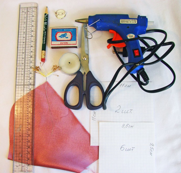 Текстильная брошь "Пиончик"