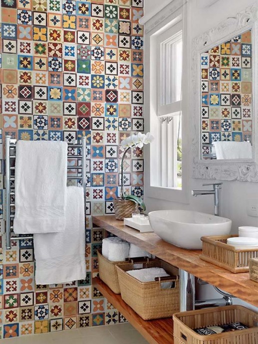 Оригинальные идеи с кафельной плиткой в ванной