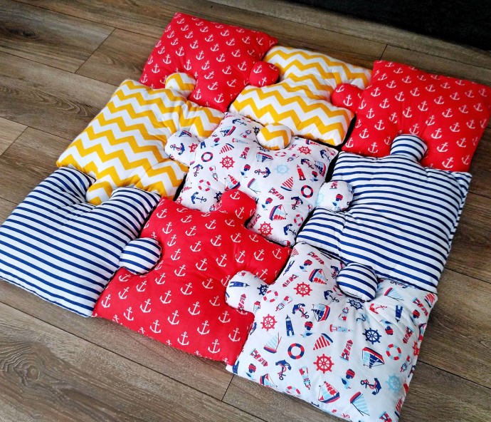 ​Подушки в виде пазлов