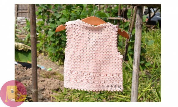 Простые и невероятно красивые жилетки крючком