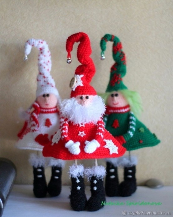 ​Вяжем забавного Деда Мороза крючком: мастер-класс