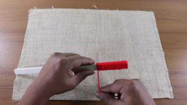 Необычная идея коврика для дома без шитья, плетения и вязания