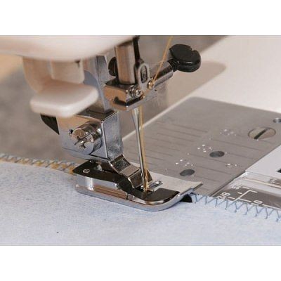 Тонкости использования дополнительных лапок для швейных машин