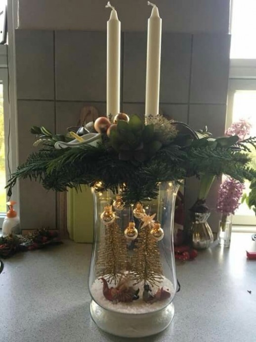 ​Роскошный новогодний декор в высоких вазах