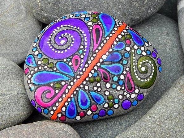 ​Удивительная роспись камней: идеи для вдохновенного творчества