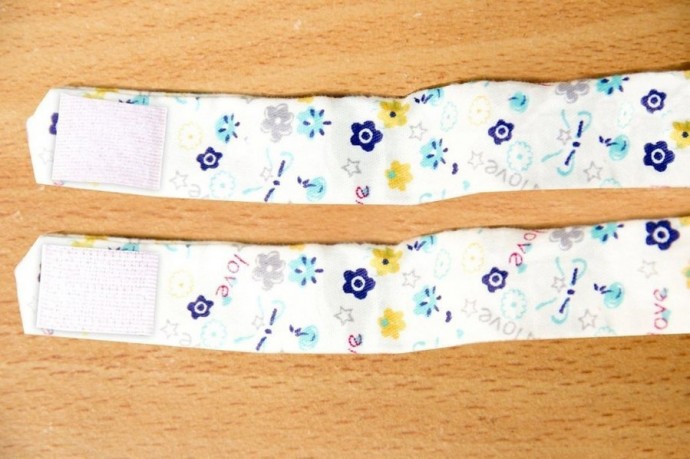 Подхват для штор в виде повисшего котика