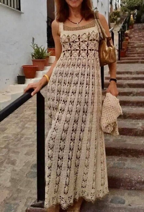 ​Очень красивое вязаное платье