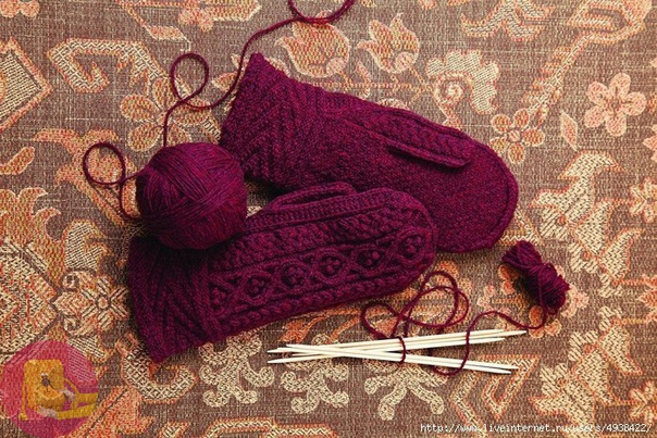 Шерстяные зимние варежки