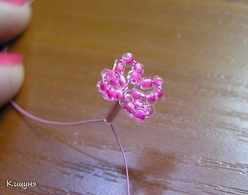 Сирень из бисера