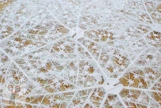 ​Снежинки для украшения интерьера