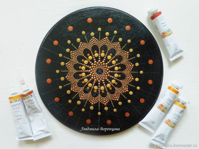 Панно в технике Dot-art