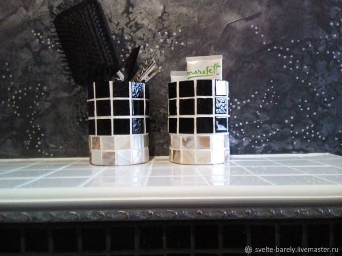 Декорирование стаканов для ванной комнаты