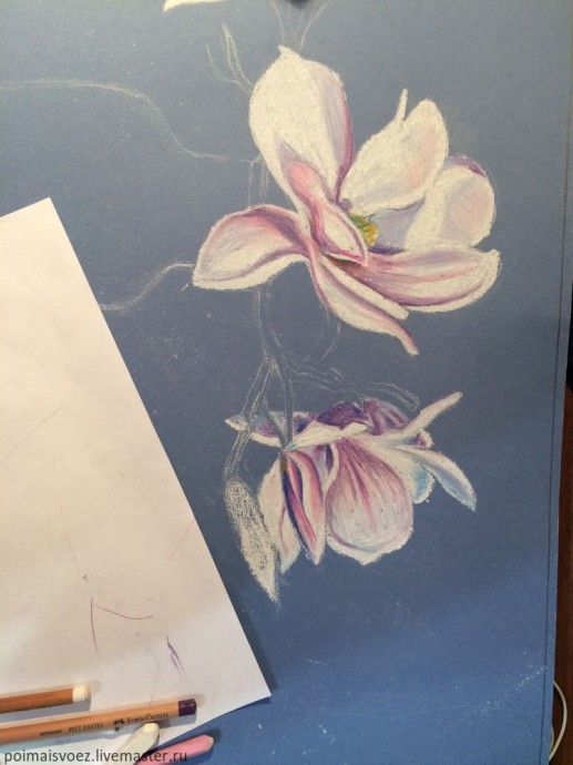 Рисуем сухой пастелью вазу с цветами