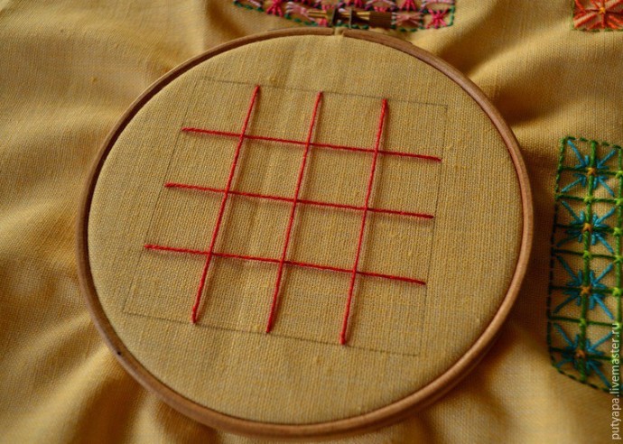 Вышивка в технике «Декоративная сетка» или «Крестик для ленивых»: цветочки-мандалы