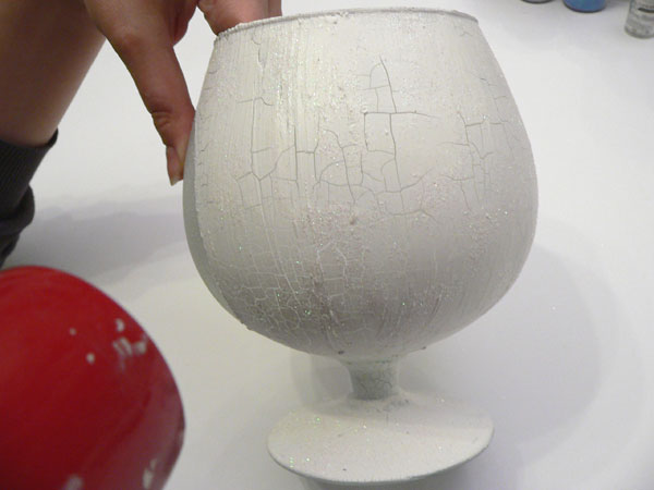 Рождественские подсвечники из бокалов в технике декупажа